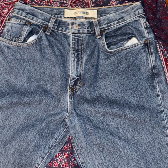 Gap jeans size 14; like new 👖classic fit - Picture 1 of 12